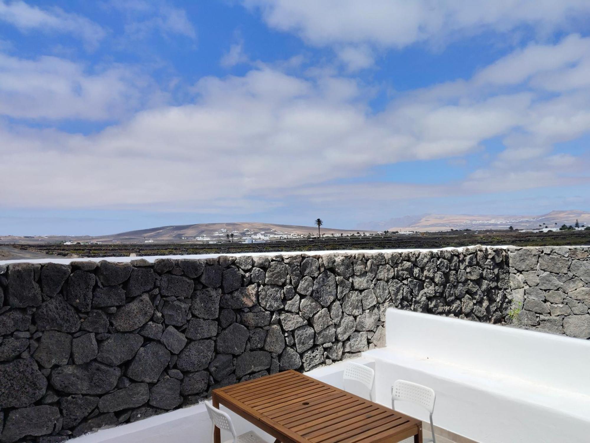 El Lagar Apartment San Bartolome  Exterior photo